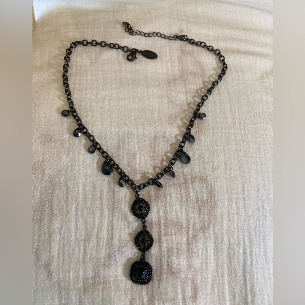 White House Black Market Black Victorian Designed Bib‎ Necklace - Picture 3 of 10